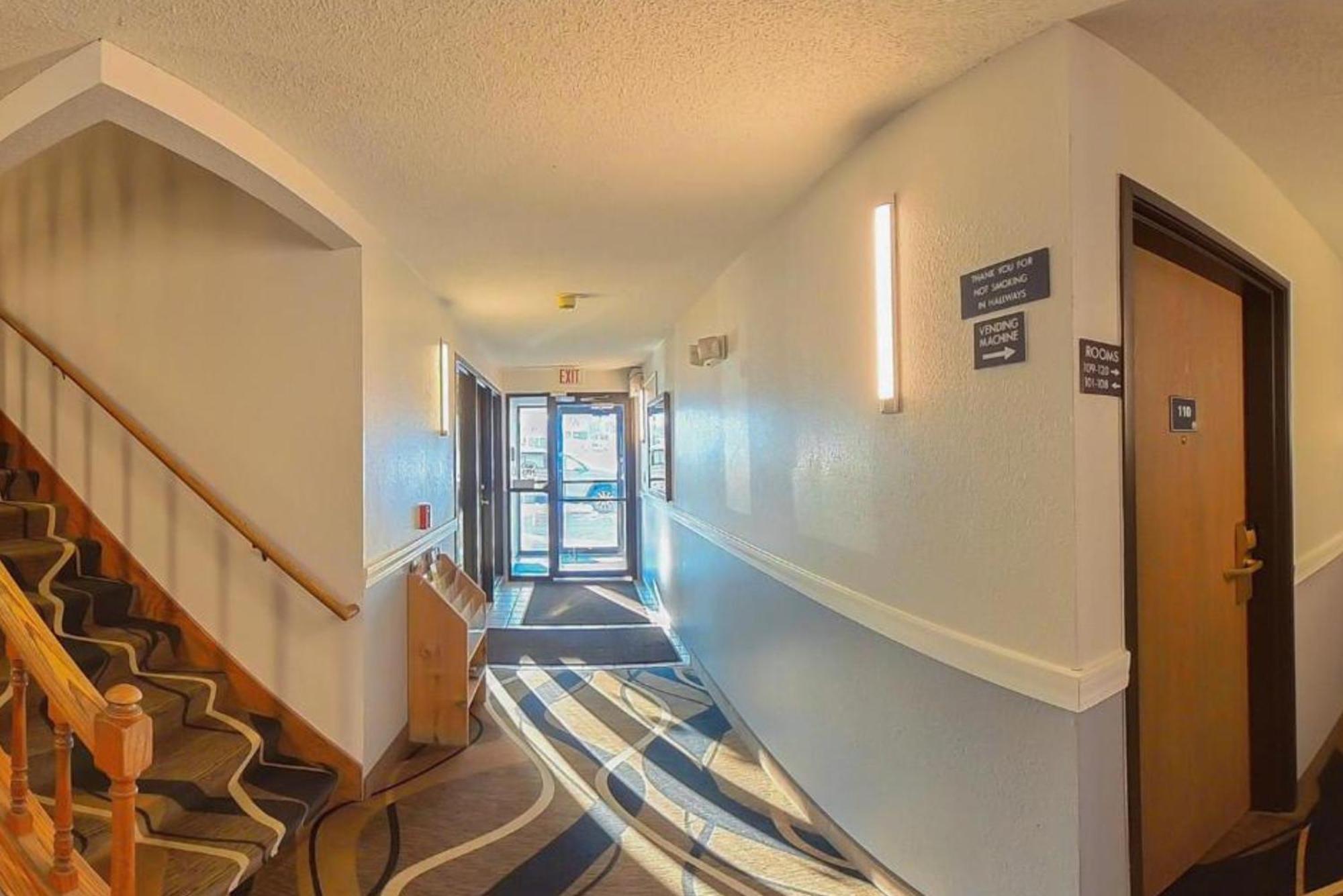 Coratel Inn & Suites By Jasper Hastings المظهر الخارجي الصورة